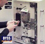 TELEFONO 24h   608 605 111 servicio asistencia tecnica apertura y reparaci&oacute;n sin romper cajas fuertes, todas las marcas en Espa&ntilde;a.&nbsp;
&iexcl;&iexcl;&iexcl; PRESUPUESTO GRATIS !!! .
Abrir y reparar su caja fuerte por WhatsApp &iexcl;&iexcl;&iexcl; Ya es posible !!! conectar telefonicamente 608 605 111 de asistencia tecnica y le pasaremos un presupuesto.
&nbsp;Desconfien de las &uml;visitas gratis&uml; de cerrajeros no autorizados pida un presupuesto antes abrir y reparar su caja fuerte.Para ver nuestro servicio tecnico autorizado&nbsp;haz clic en&nbsp;SERVICIO TECNICO AUTORIZADO
&nbsp;Servicios t&eacute;cnicos DYSS en: Madrid&nbsp;, Sevilla, Barcelona, &Aacute;lava ,Albacete, Alicante, Almer&iacute;a, Asturias, &Aacute;vila, Badajoz, Burgos, C&aacute;ceres, C&aacute;diz, Cantabria, Castell&oacute;n, Ciudad Real, C&oacute;rdoba, La Coru&ntilde;a, Cuenca, Gerona, Granada, Guadalajara, Guip&uacute;zcoa, Huelva, Huesca, Islas Baleares, Ja&eacute;n, Le&oacute;n, L&eacute;rida, Lugo, M&aacute;laga, Murcia, Navarra, Ourense, Palencia, Las Palmas, Pontevedra, La Rioja, Salamanca, Segovia, Soria, Tarragona, Teruel, Toledo, Valencia, Valladolid, Vizcaya, Zamora y Zaragoza
Expertos en apertura y reparaci&oacute;n de las marcas: FICHET, FAC, ARFE, BTV GRUBER, , NORSEFI, ZUBIGARAY, PHOENIX, ALBASANZ, ZEUS 21, FAC, FICHET, OLLE, CONFORTI, DUARTE,LOPEZ E HIJOS, LOPEZ HERMANOS, TECNOEXPRESS, TECNOSEFI, DRAGOSANZ, SPS, CETASA, L&Oacute;PEZ, FUTURA, H&Eacute;CTOR, DRACO, GALLEGO, MA&Ntilde;AC , CISA, TOBER, MOSLER, SOLER, PADR&Oacute;S, ARIS&Oacute;, KEILOR, LIPS, ART&Eacute;S, CAMANO, PIBERNAT, RUDYMAYER, ELSAFE, ROSENGREENS, HADAK, CHUBB, TROCCA 2000, TRABA, INFAC, IMPERATOR, SEFER, COBRA, LK, FERRIMAX&hellip;..
Servicio tecnico oficial DYSS en todas las provincias PRESUPUESTO GRATIS Precio mas barato garantizado COPRUEBELO. Desconfien de las &uml;visitas gratis&uml; de cerrajeros no autorizados pida un presupuesto antes Abrir y reparar su caja fuerte
Nuestros t&eacute;cnicos est&aacute;n acreditados para abrir cajas fuertes por UCES (Uni&oacute;n de cerrajeros de seguridad Espa&ntilde;a). Podemos abrir cualquier caja fuerte grande o peque&ntilde;a. Ofrecemos la reparaci&oacute;n y el mantenimiento &nbsp;en todas las marcas de cajas fuertes y pueden realizar cambios de combinaci&oacute;n si su seguridad ha sido comprometida.
M&aacute;s informaci&oacute;n de nuestro servicio tecnico cajas fuertes haz clic aqu&iacute;&nbsp;S.A.T&nbsp;&nbsp;
UN TECNICO EXPERTO EN CAJAS FUERTES ES&nbsp;LA MEJOR&nbsp;OPCION
Tras a&ntilde;os de esfuerzo y dedicaci&oacute;n, hemos logrado una alta especializaci&oacute;n en la manipulaci&oacute;n y reparaci&oacute;n de cajas fuertes y otros muchos productos relacionados con la seguridad.  Nuestros avales son una larga lista de clientes satisfechos, entre los que se encuentran:Entidades bancarias Empresas constructoras Aseguradoras Agencias de viaje Grandes constructoras Administraciones de loter&iacute;a Gasolineras Joyer&iacute;as Empresas de seguridad y muchos m&aacute;s
&nbsp;